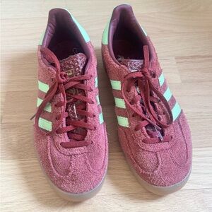 Adidas Gazelle Indoor "Shadow Red/Semi Spark Green" sneakers